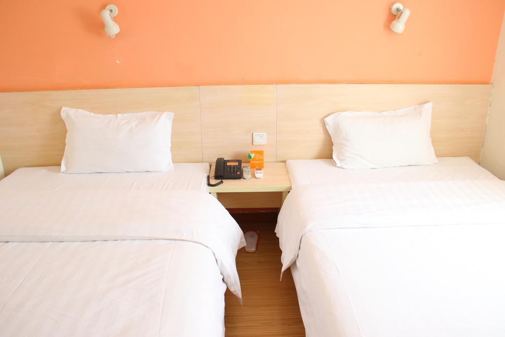 7Days Inn Huaihua Train Station Square Екстериор снимка