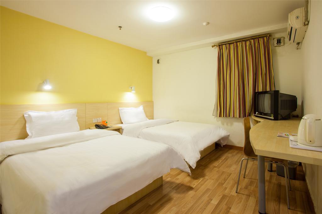 7Days Inn Huaihua Train Station Square Екстериор снимка